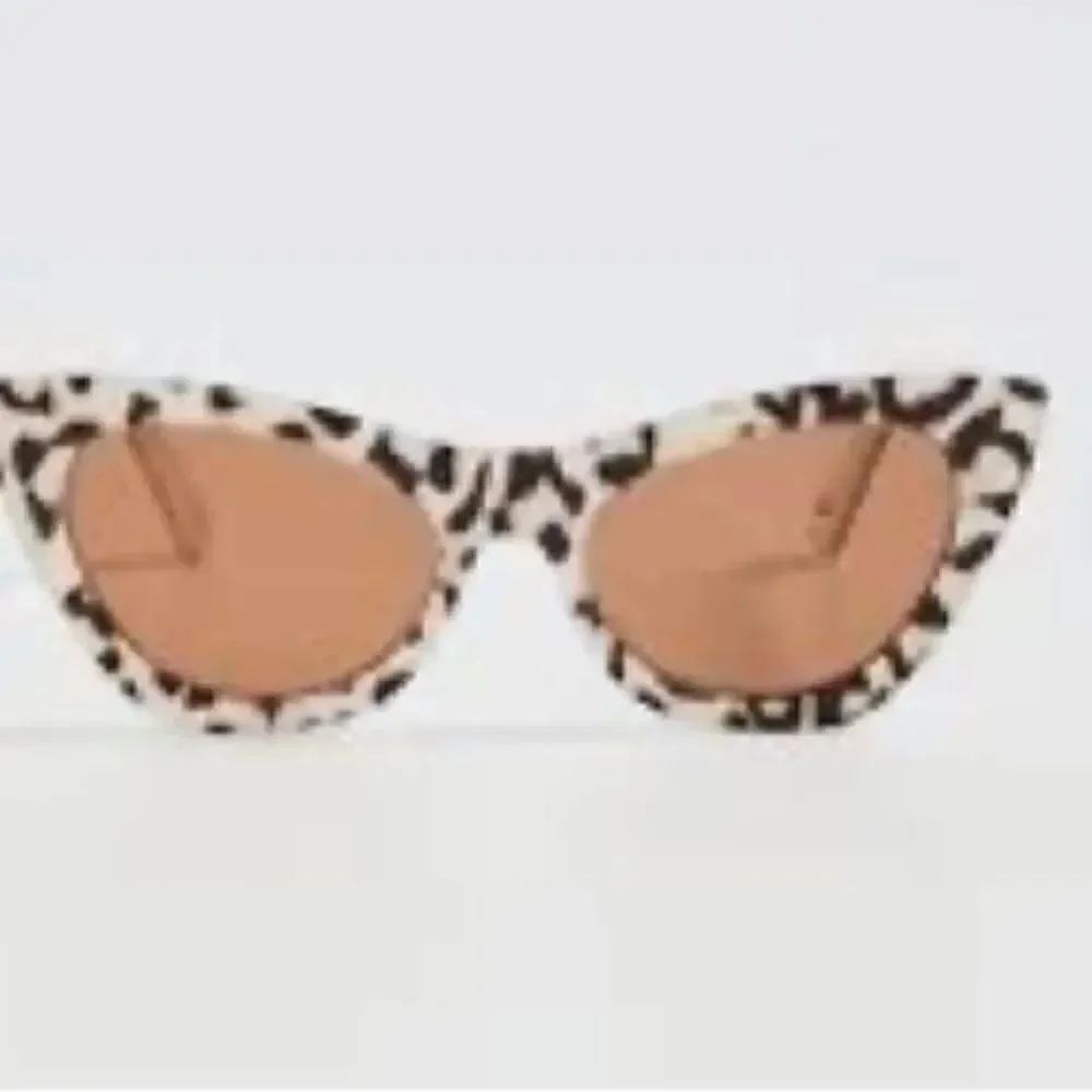 Lele Sadoughi Downtown Acetate Cat-Eye Sunglasses NWT $175